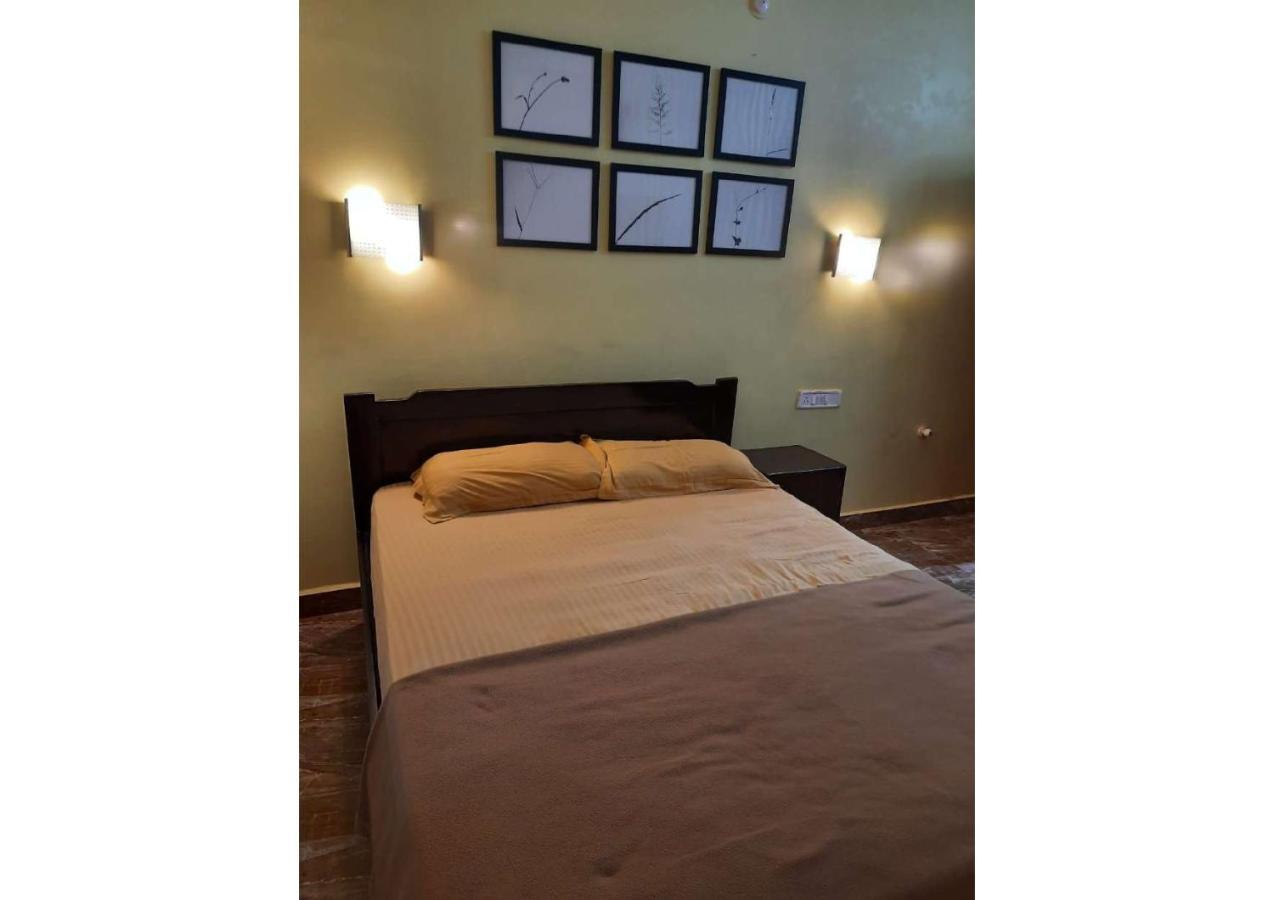 Beach Vibes Guest House Baga Exterior photo